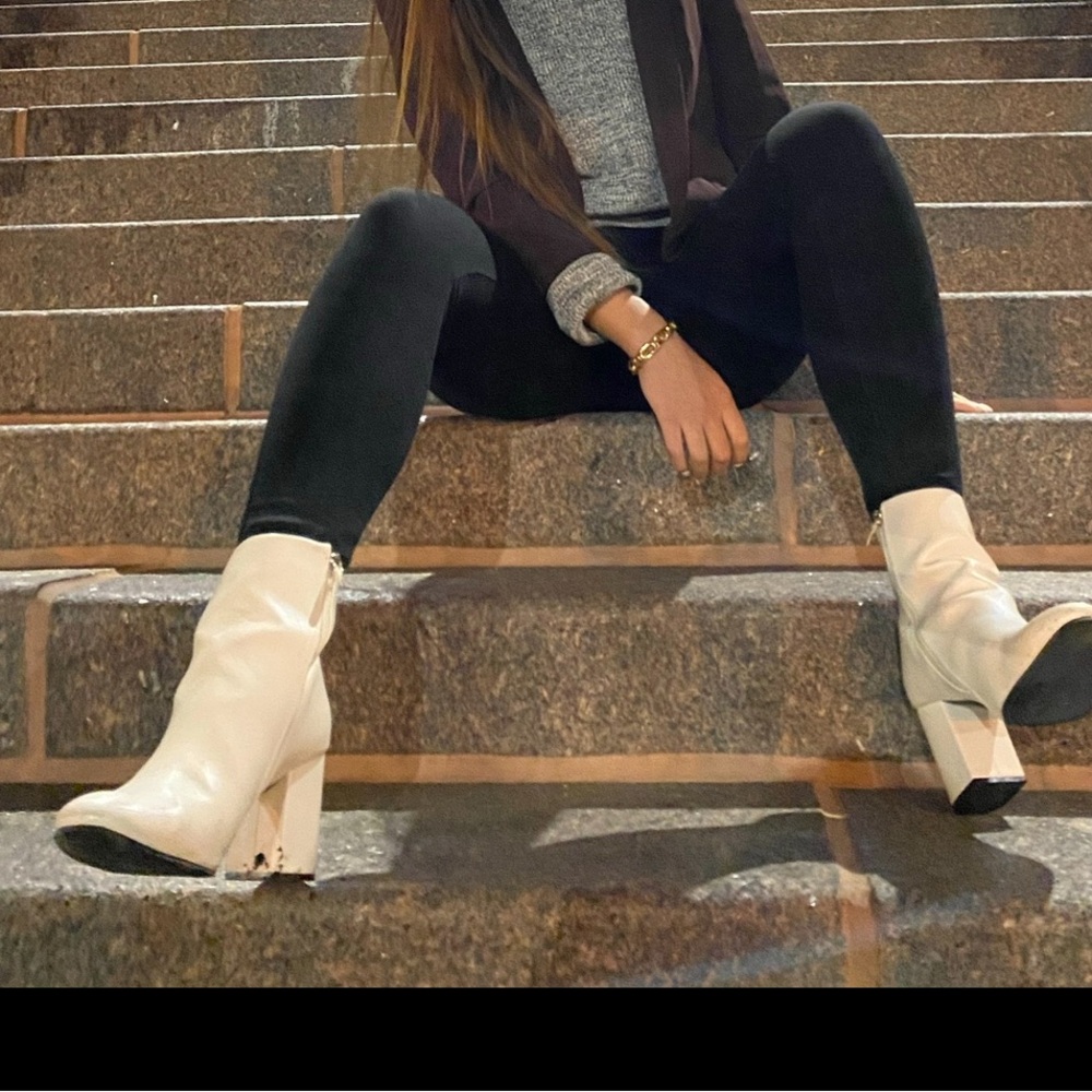 Black Super Comfy H&M Jeans